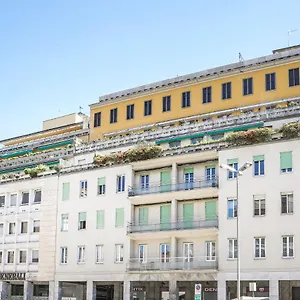 Como City Home Апартаменты