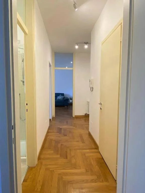 The Charme - Modern Apartment In Como With Balcony 0*,