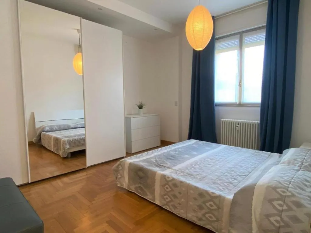 The Charme - Modern Apartment In Como With Balcony