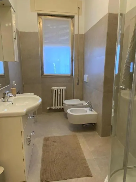 The Charme - Modern Apartment In Como With Balcony Италия